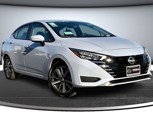 Used 2025 Nissan Versa SV w/ Trunk Package image 1