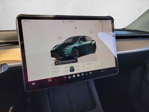 Used 2023 Tesla Model Y Long Range AWD/4WD image 20