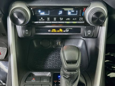 Certified 2025 Toyota RAV4 LE FWD image 22