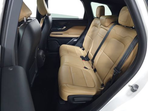 Used 2021 Lincoln Corsair Reserve AWD/4WD image 36