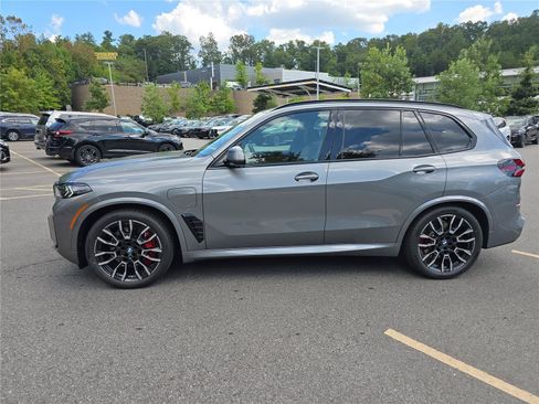New 2026 BMW X5 xDrive50e w/ M Sport Package AWD/4WD image 6