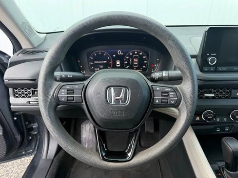 Used 2023 Honda Accord EX image 18