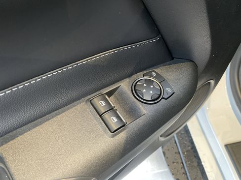 Used 2021 Ford Mustang Shelby GT500 w/ Carbon Fiber Track Pack image 16