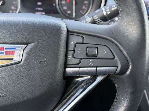 Used 2020 Cadillac XT6 Premium Luxury image 21