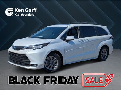 Used 2023 Toyota Sienna XLE