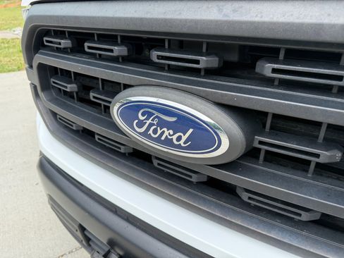 Used 2021 Ford F150 XL w/ Equipment Group 101A High RWD image 40