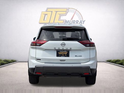 Used 2025 Nissan Rogue SL w/ Tech Package AWD/4WD image 6