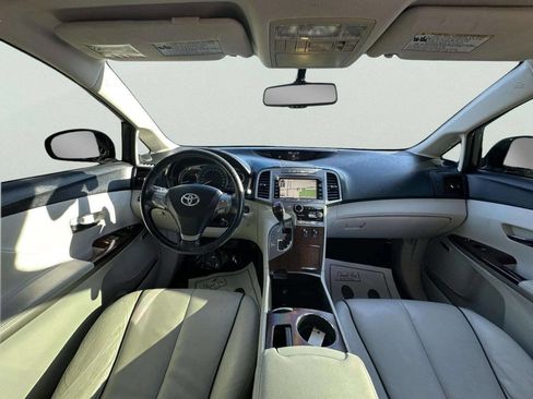 Used 2012 Toyota Venza Limited image 13