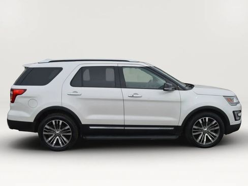 Used 2017 Ford Explorer Platinum image 6