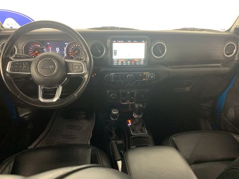Used 2020 Jeep Wrangler Unlimited Sahara w/ Dual Top Group AWD/4WD image 33