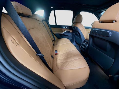 New 2026 BMW X5 xDrive50e w/ M Sport Package image 29