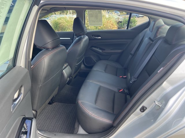 Used 2025 Nissan Altima 2.5 SR FWD image 46