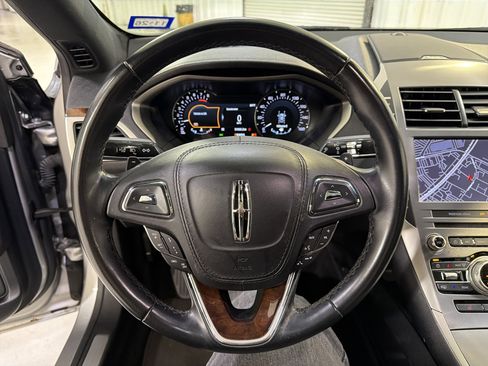 Used 2020 Lincoln MKZ Reserve image 14