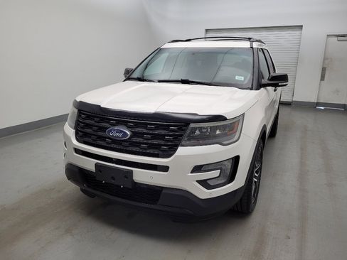 Used 2016 Ford Explorer Sport w/ Equipment Group 401A AWD/4WD image 15