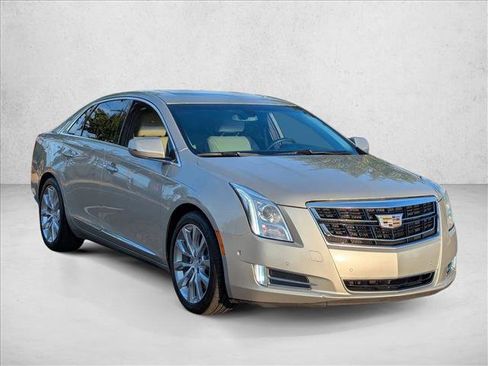 Used 2016 Cadillac XTS Luxury image 3
