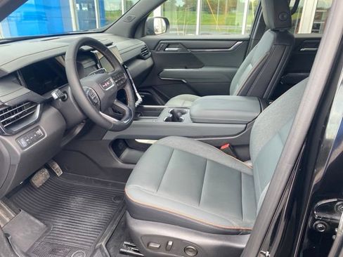 Used 2026 GMC Acadia AT4 w/ LPO, Floor Liner Package AWD/4WD image 8