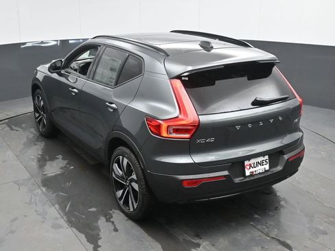 New 2026 Volvo XC40 B5 Ultra w/ Climate Package AWD/4WD image 38