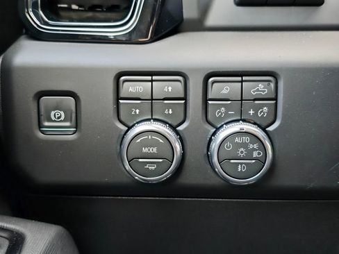 New 2026 GMC Sierra 2500 AT4X AWD/4WD image 18