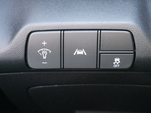 Used 2023 Hyundai Elantra SEL image 28