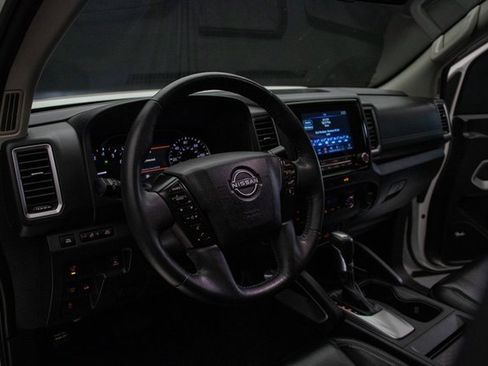 Used 2023 Nissan Frontier SV w/ SV Premium Package image 23