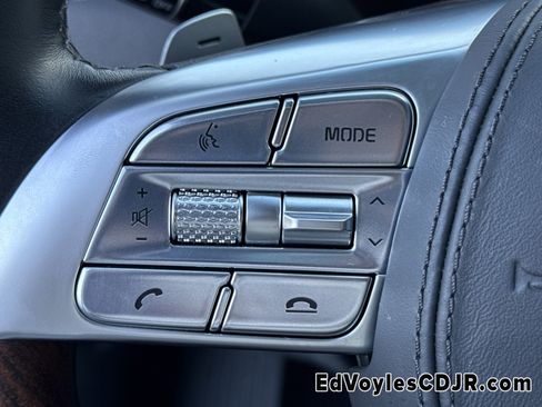 Used 2020 Kia K900 Luxury w/ VIP Package image 31