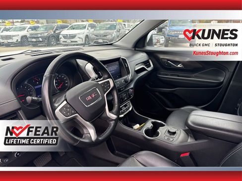 Used 2023 GMC Terrain SLT image 21