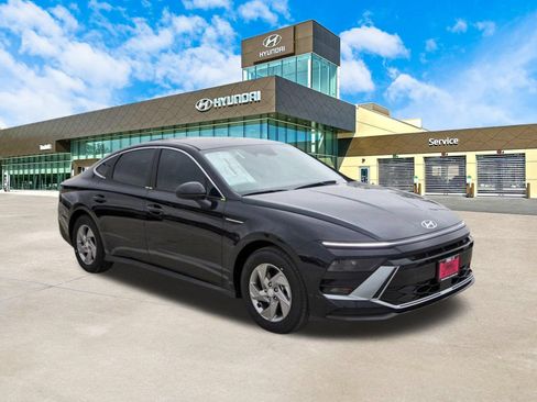 Certified 2026 Hyundai Sonata SE FWD image 3