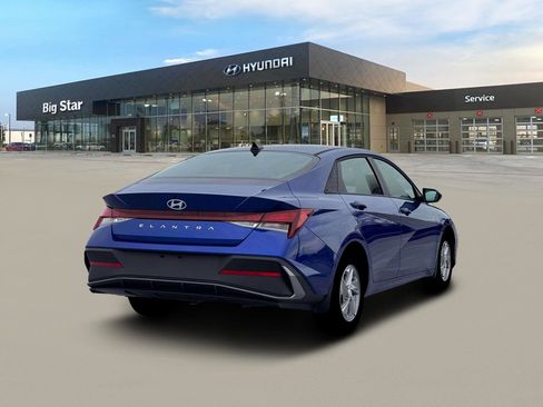 New 2026 Hyundai Elantra SE image 7