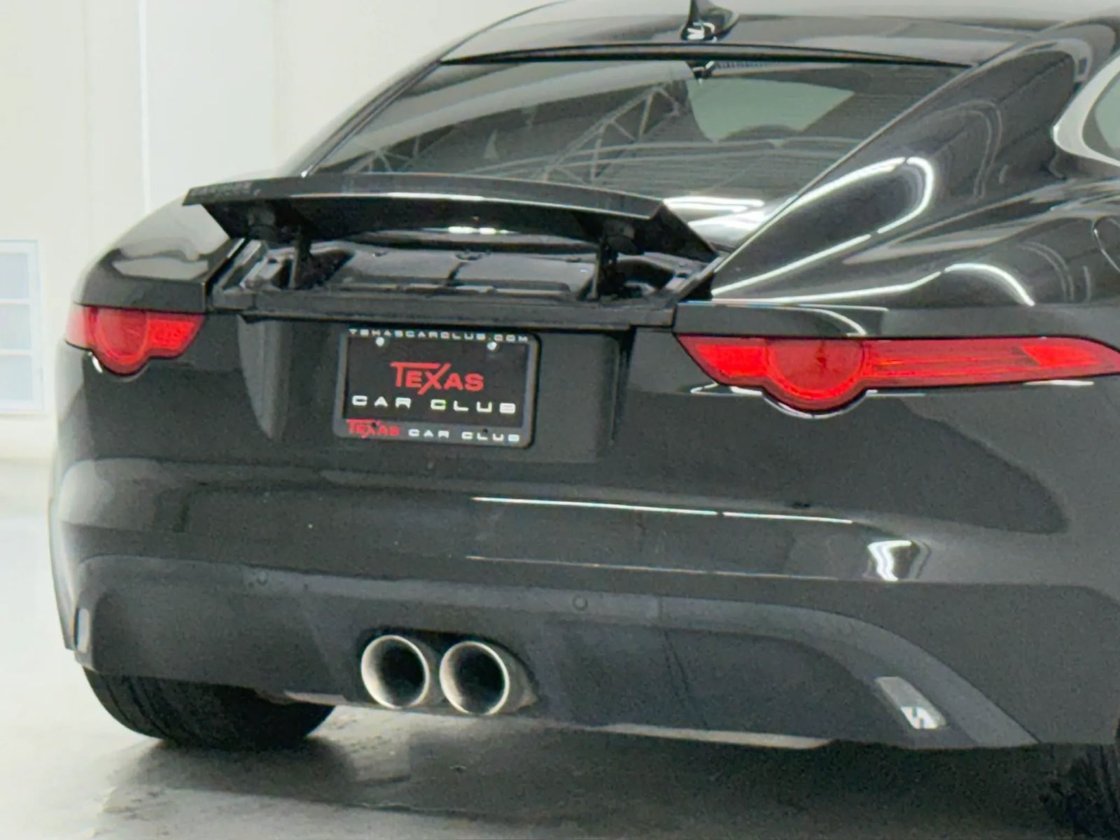 Used 2016 Jaguar F-TYPE Coupe RWD image 34