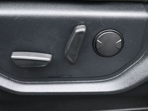 Used 2019 Ford F150 XLT w/ Equipment Group 302A Luxury image 33