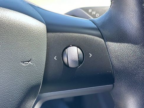 Used 2021 Tesla Model 3 Standard Range Plus RWD image 11