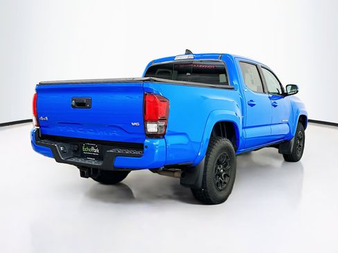 Used 2020 Toyota Tacoma SR5 AWD/4WD image 9