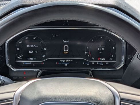 Used 2025 GMC Sierra 1500 SLT image 21