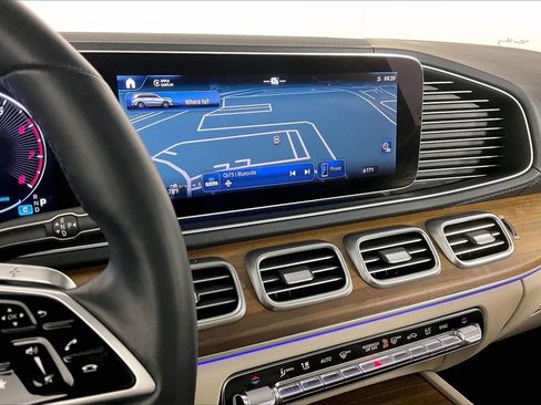 Used 2025 Mercedes-Benz GLS 450 GLS 450 image 6