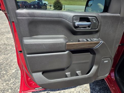 Used 2021 Chevrolet Silverado 1500 LT Trail Boss w/ Convenience Package II AWD/4WD image 10
