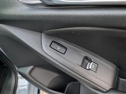 Used 2021 Honda Accord Touring image 19