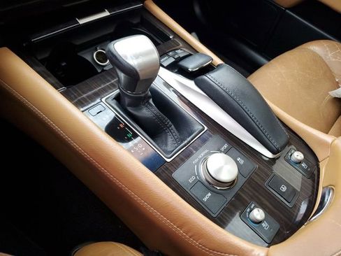 Used 2013 Lexus LS 460 AWD w/ Comfort Pkg image 20