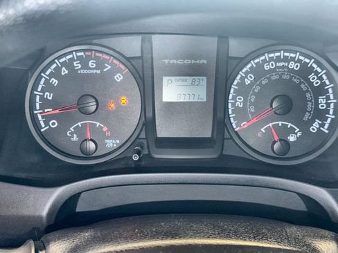Used 2017 Toyota Tacoma SR w/ SR Convenience Package RWD image 15
