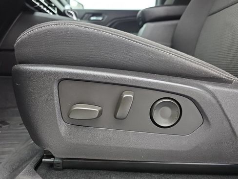 Used 2023 Chevrolet Colorado LT w/ LT Convenience Package II AWD/4WD image 23