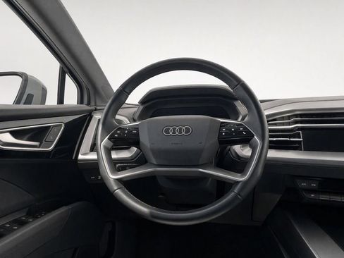 Used 2024 Audi Q4 e-tron Premium Plus w/ Premium Plus AWD/4WD image 28