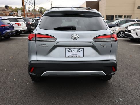 Used 2022 Toyota Corolla Cross XLE w/ Convenience Package image 6