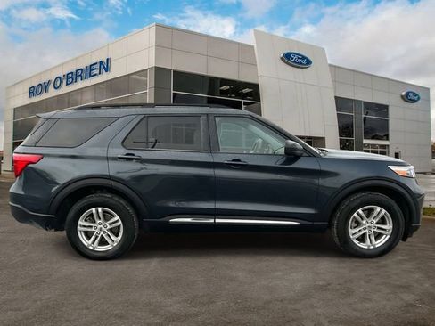 Certified 2023 Ford Explorer XLT w/ Equipment Group 202A image 6