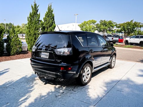 Used 2010 Mitsubishi Outlander GT AWD/4WD image 10