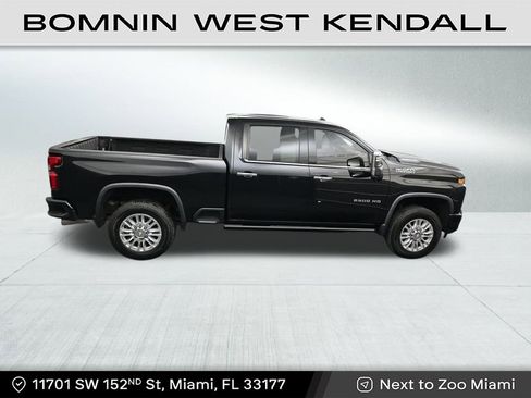 Used 2022 Chevrolet Silverado 2500 High Country w/ Z71 Off-Road Package image 17