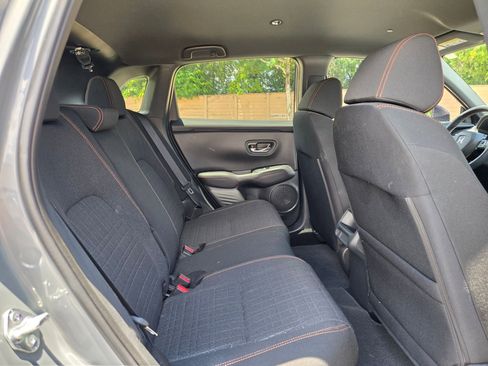 Used 2025 Honda HR-V Sport image 25