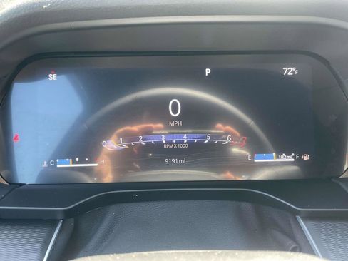 Certified 2025 Jeep Grand Cherokee Laredo w/ Trailer Tow Package image 31