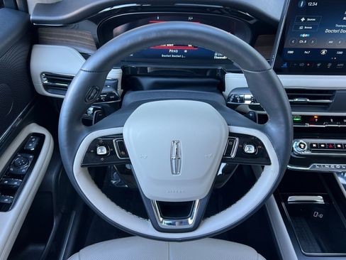 Used 2025 Lincoln Corsair Grand Touring w/ Equipment Group 301A image 14