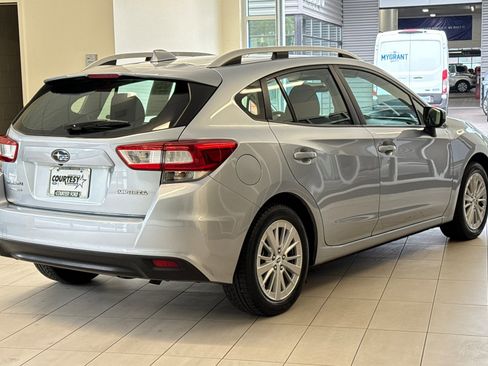 Used 2018 Subaru Impreza 2.0i Premium w/ Eyesight & BSD & Rcta AWD/4WD image 4