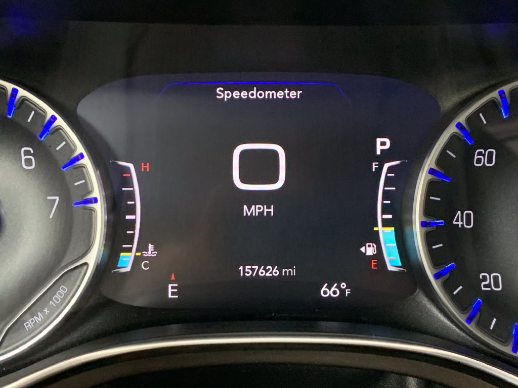 Used 2017 Chrysler Pacifica Touring-L Plus w/ Tire & Wheel Group FWD image 32