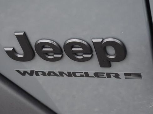 Used 2024 Jeep Wrangler Willys AWD/4WD image 14